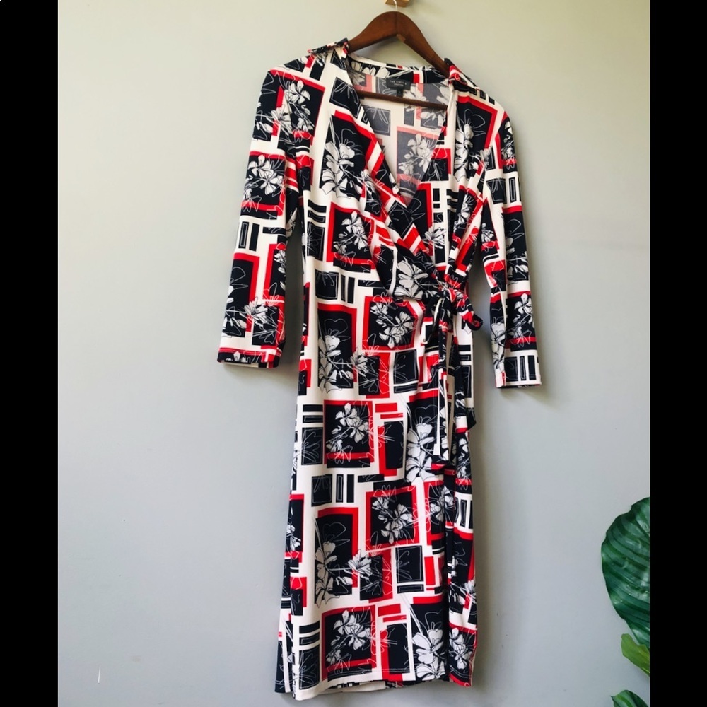 The Limited V Neck Black and Floral Geometric Dress Size Small